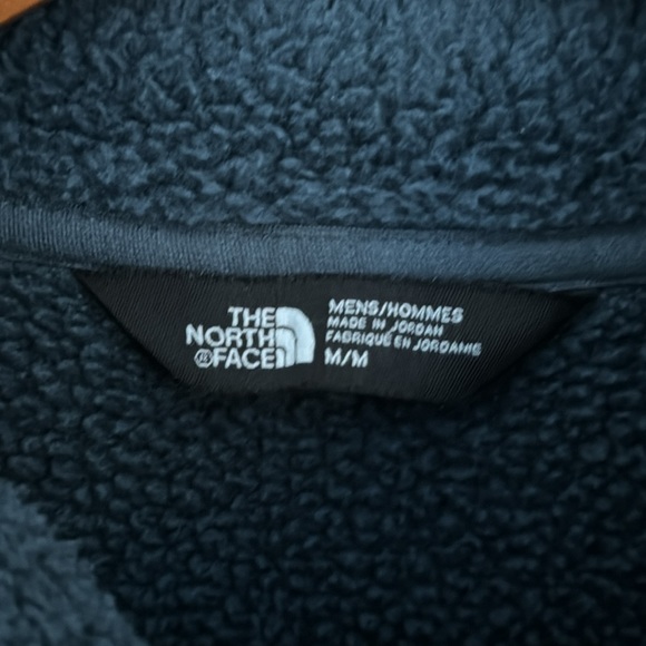 North Face 1/4 zip pullover - Picture 2 of 3